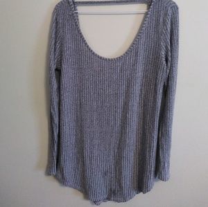 🌞Wet Seal Gray Long Sleeve Lightweight Sweater